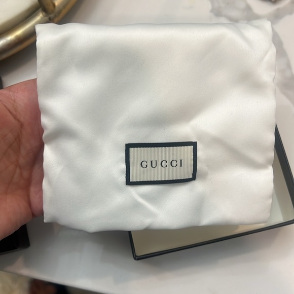 GG MARMONT LEATHER BI-FOLD WALLET - Picture 3 of 8